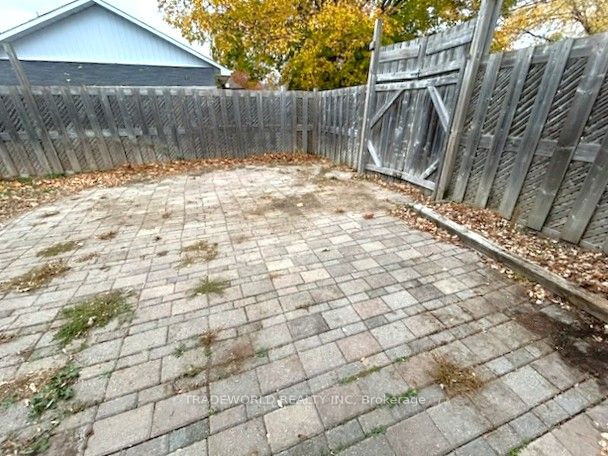 137 King Street Property Photo 13