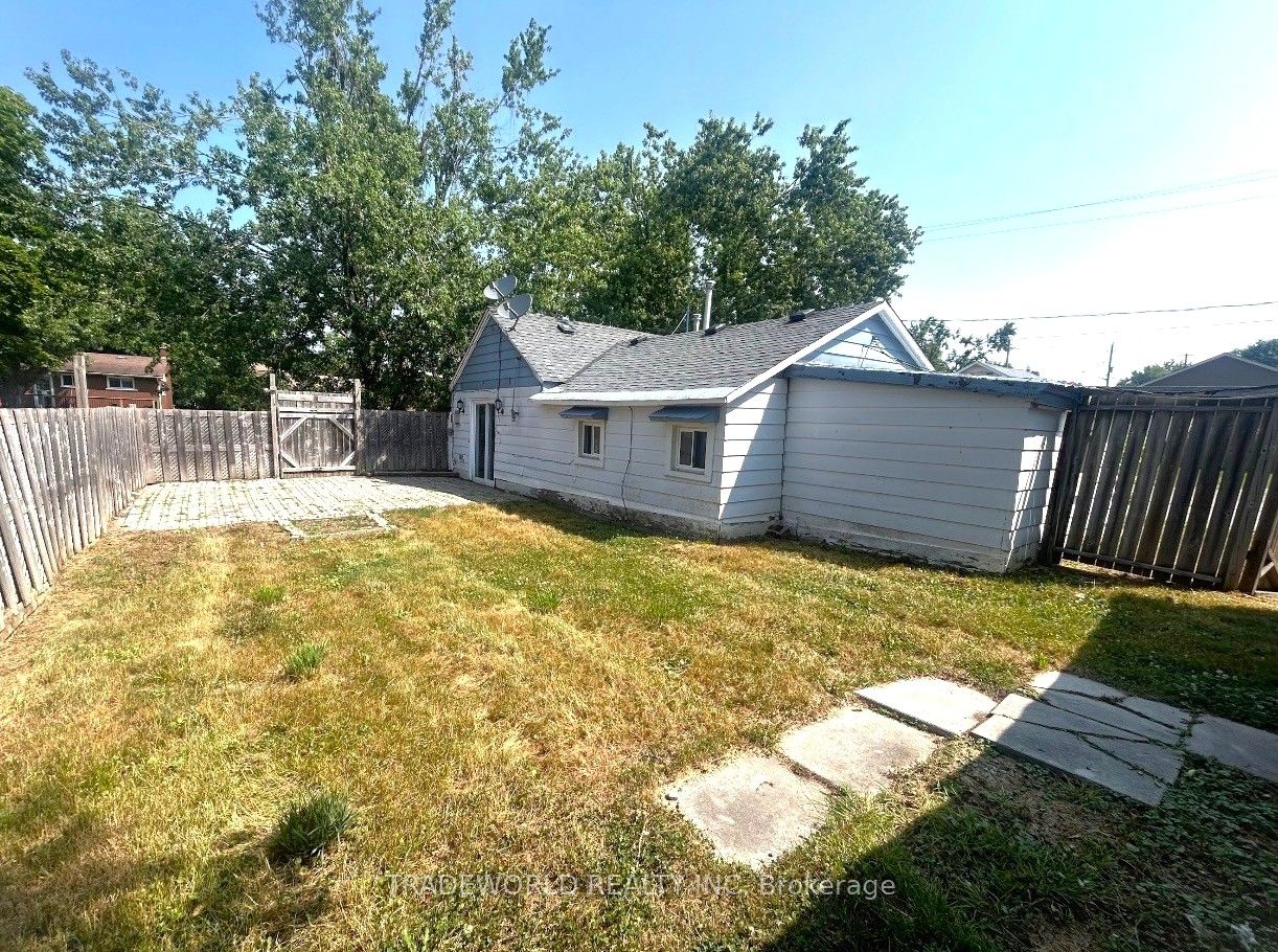 137 King Street Property Photo 14