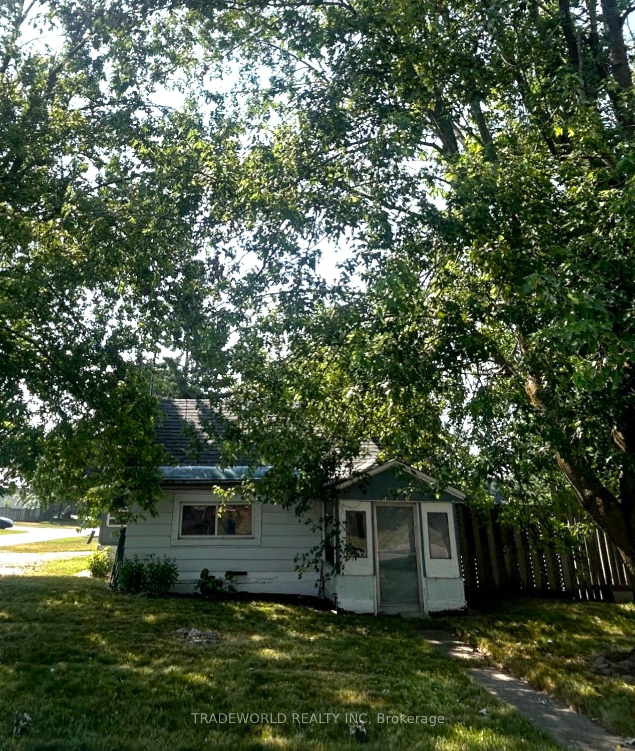 137 King Street Property Photo 15