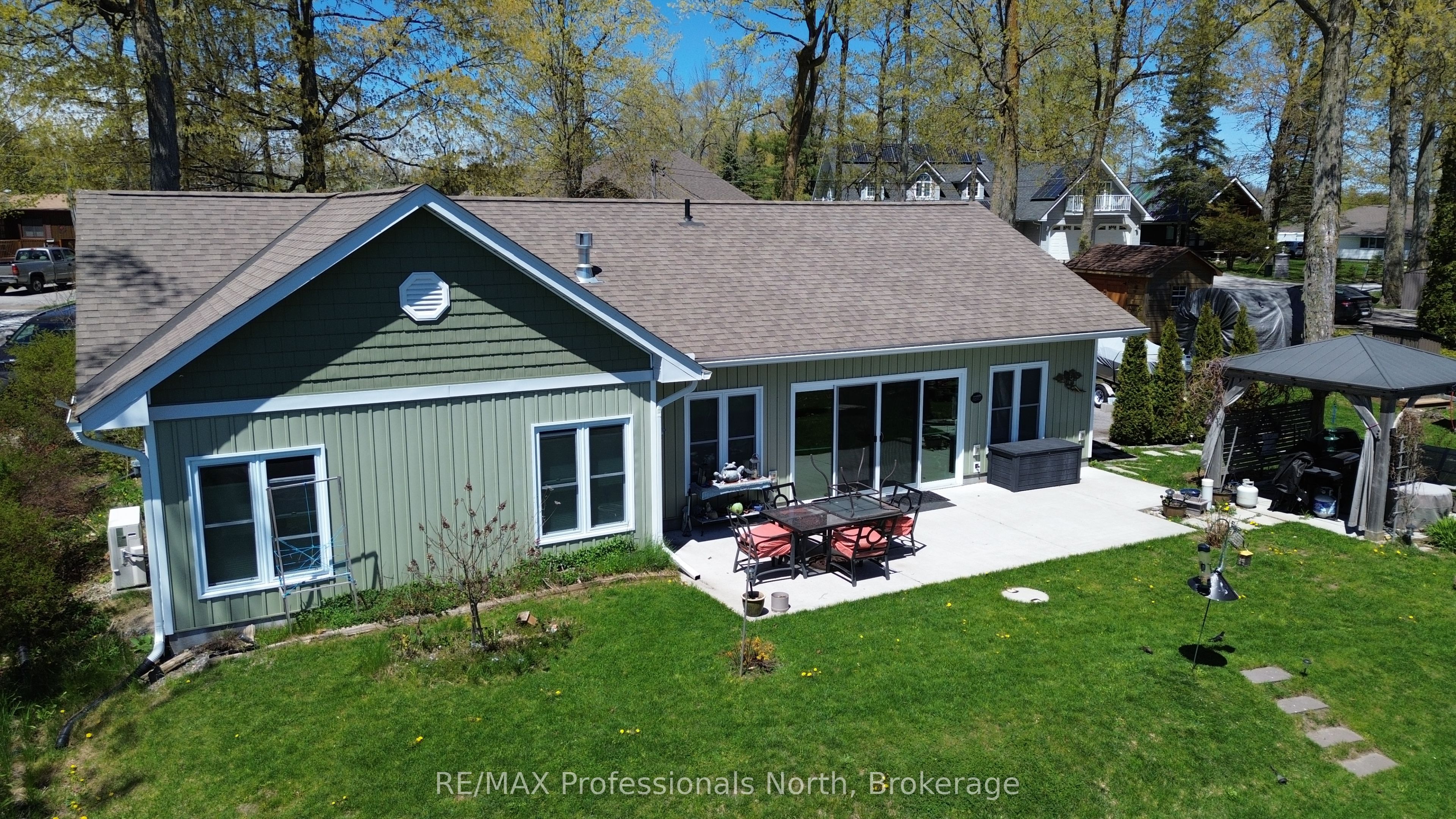 563 Dalhaven Road Property Photo 2