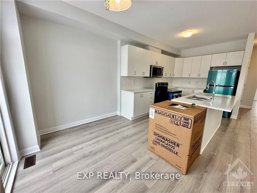 637 Hamsa Street Property Photo 9