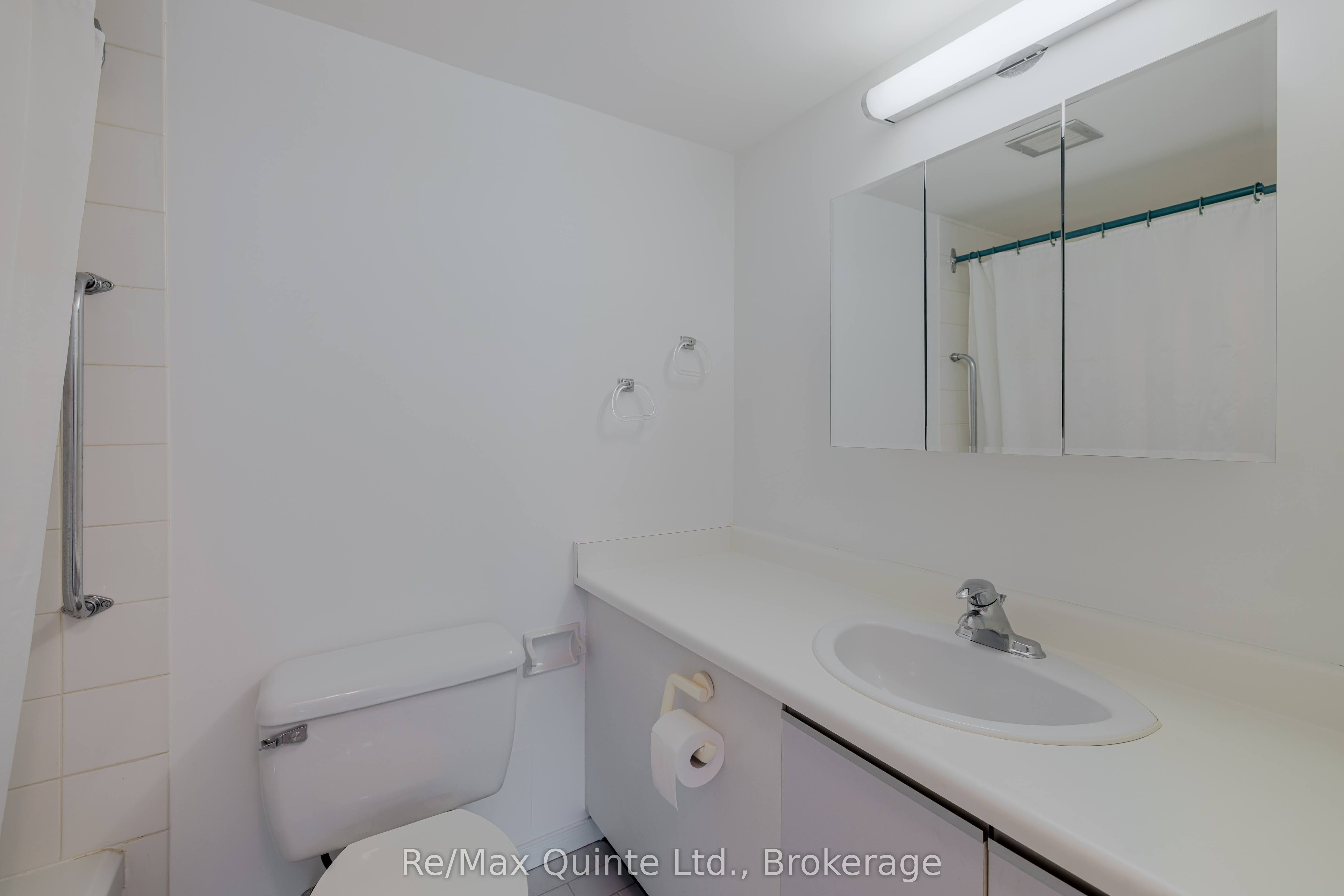 350 Front Street 604 Property Photo 12