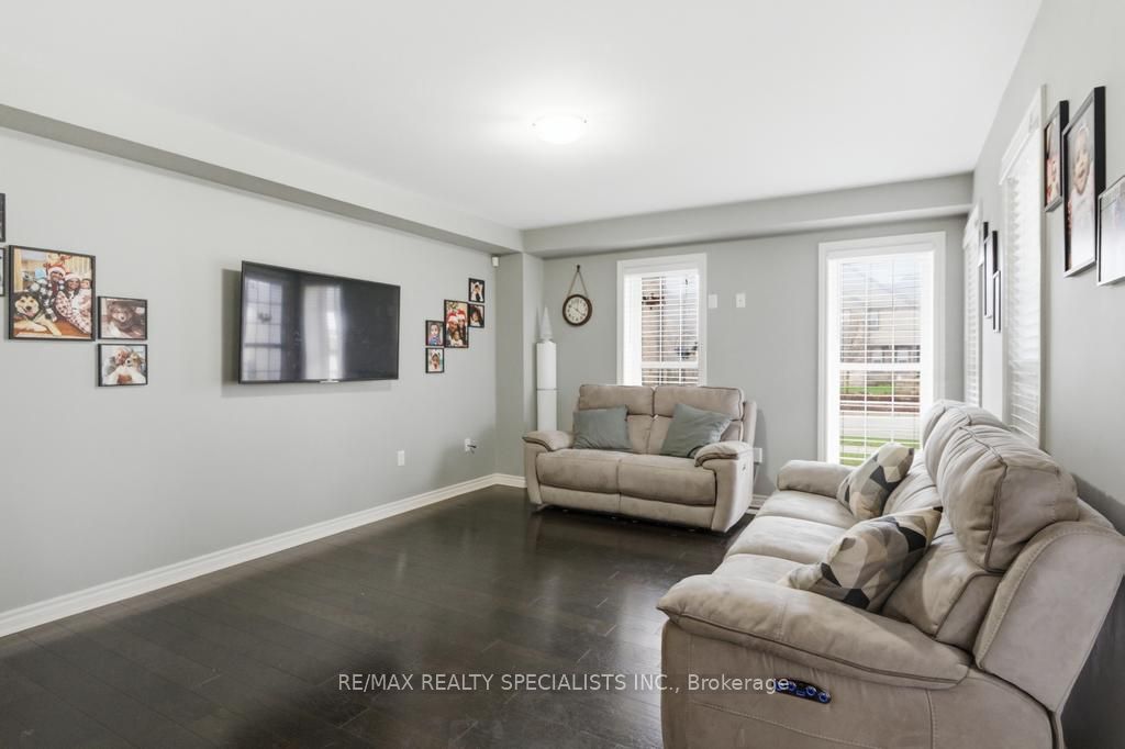 101 Frederick Drive 2 Property Photo 3