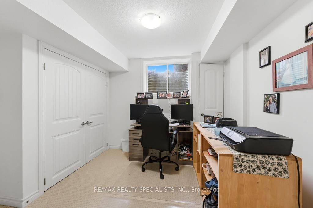 101 Frederick Drive 2 Property Photo 27