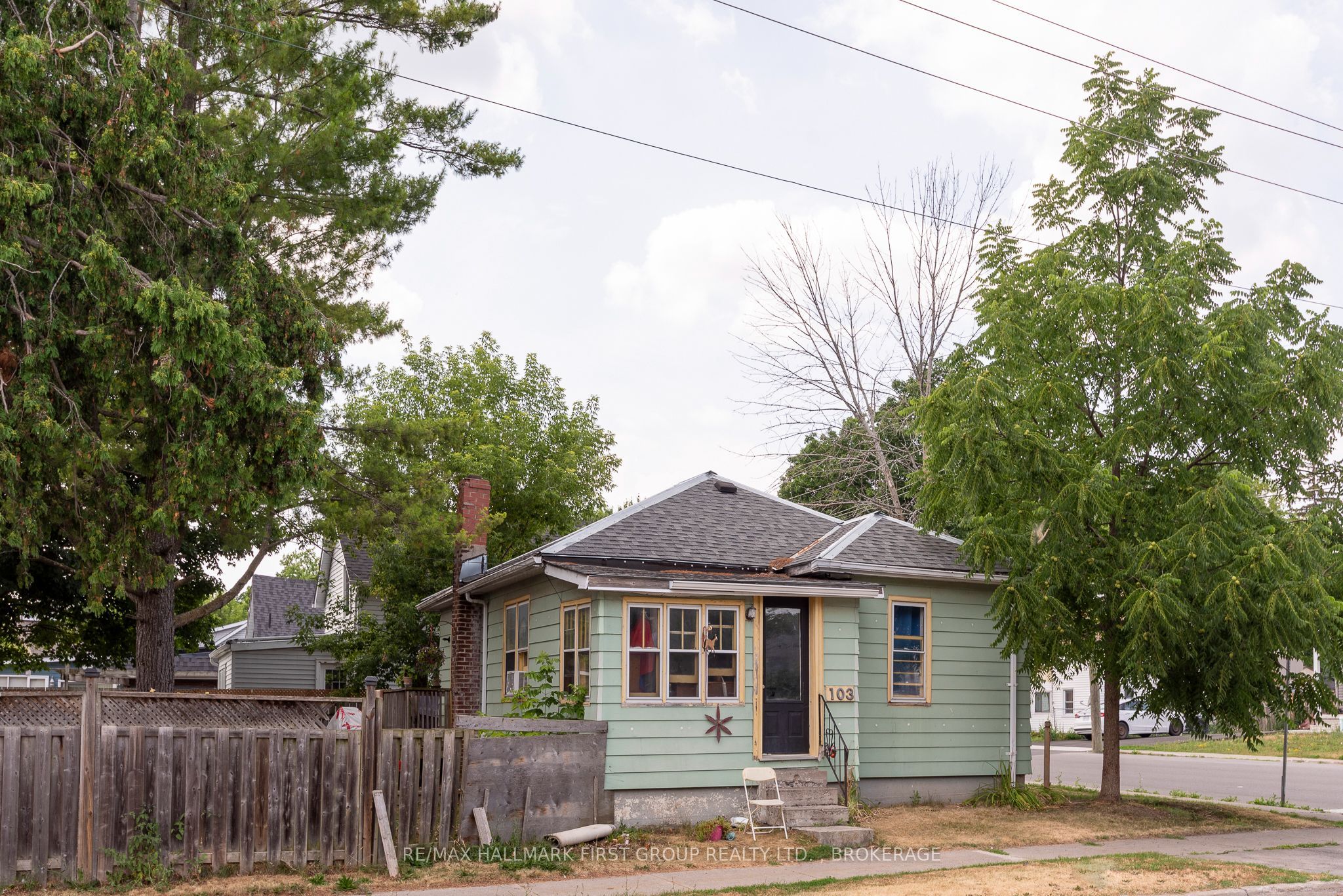103 Centre Street Property Photo 1