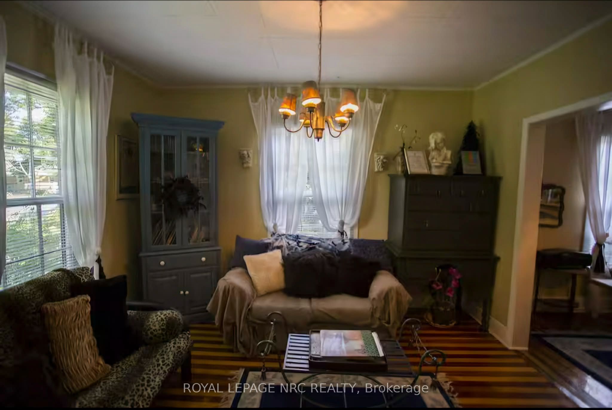 156 Mary Street Property Photo 3