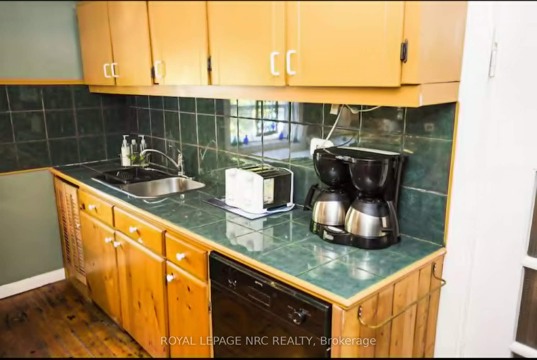 156 Mary Street Property Photo 11