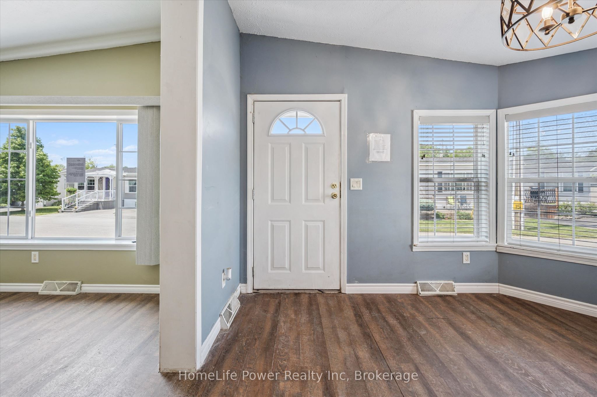 20 Elm Street Property Photo 6