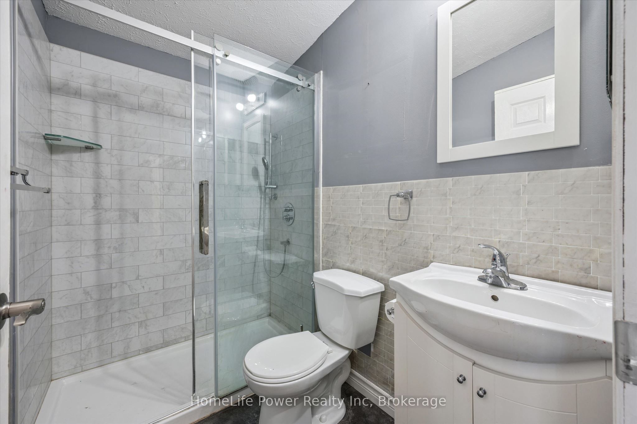 20 Elm Street Property Photo 19