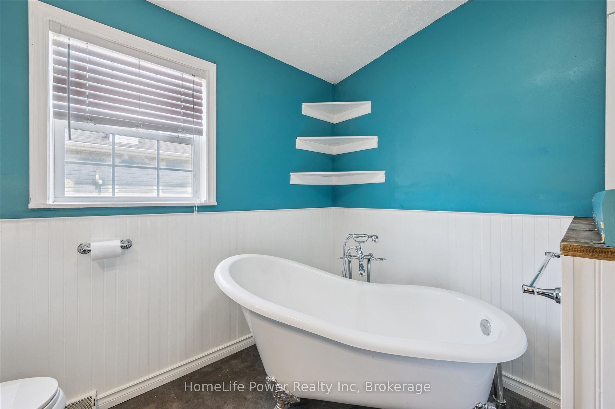 20 Elm Street Property Photo 23