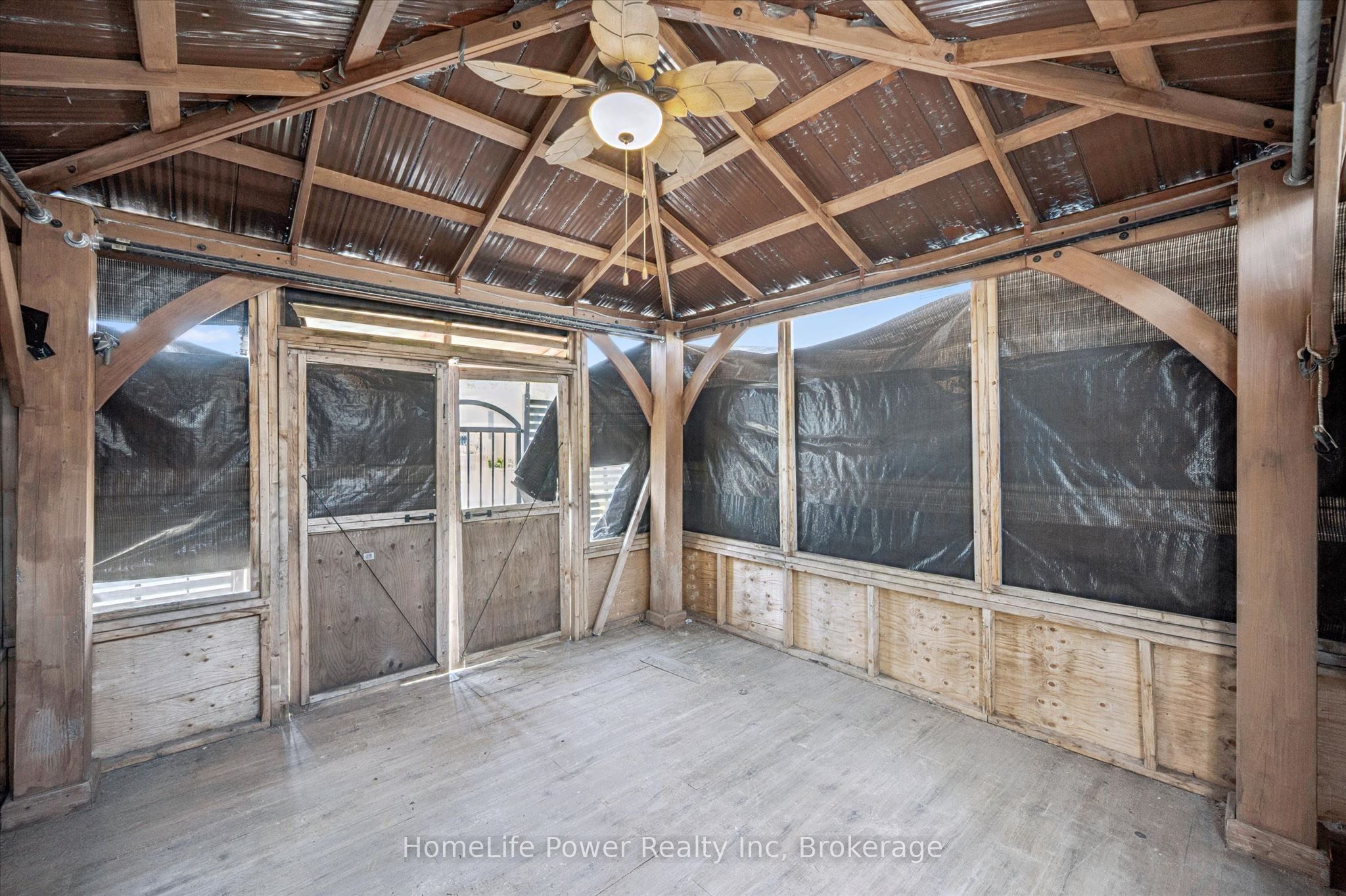 20 Elm Street Property Photo 29