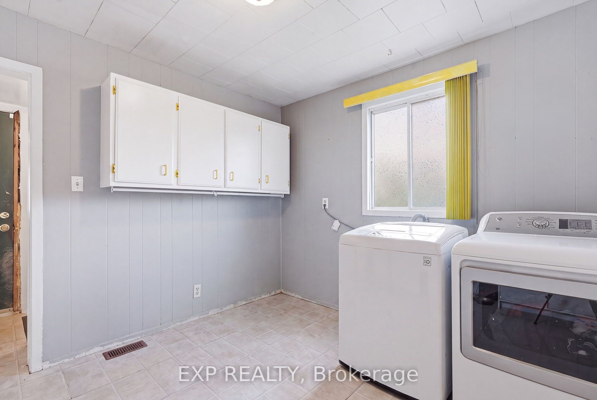 129 Laurier Street Property Photo 10