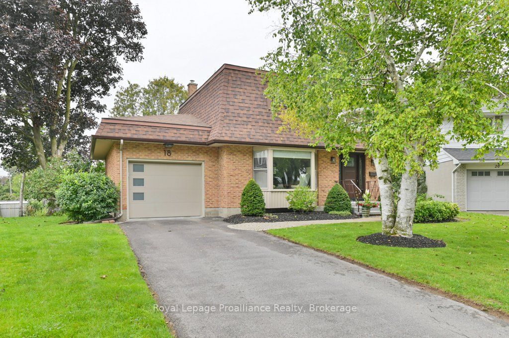 18 Conger Place Property Photo 2
