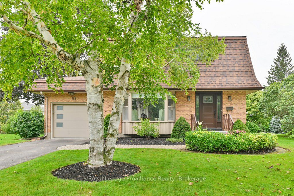 18 Conger Place Property Photo 3
