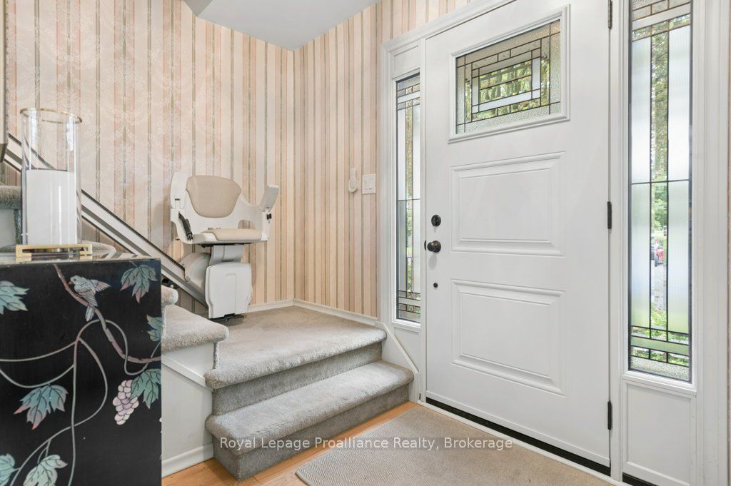 18 Conger Place Property Photo 8