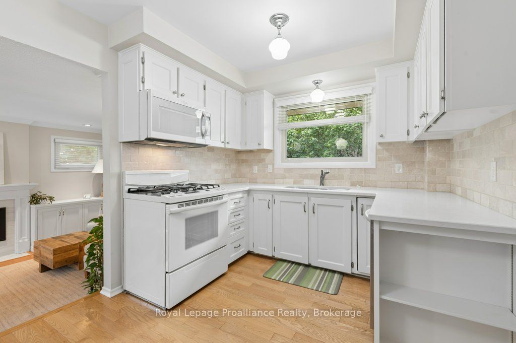 18 Conger Place Property Photo 15