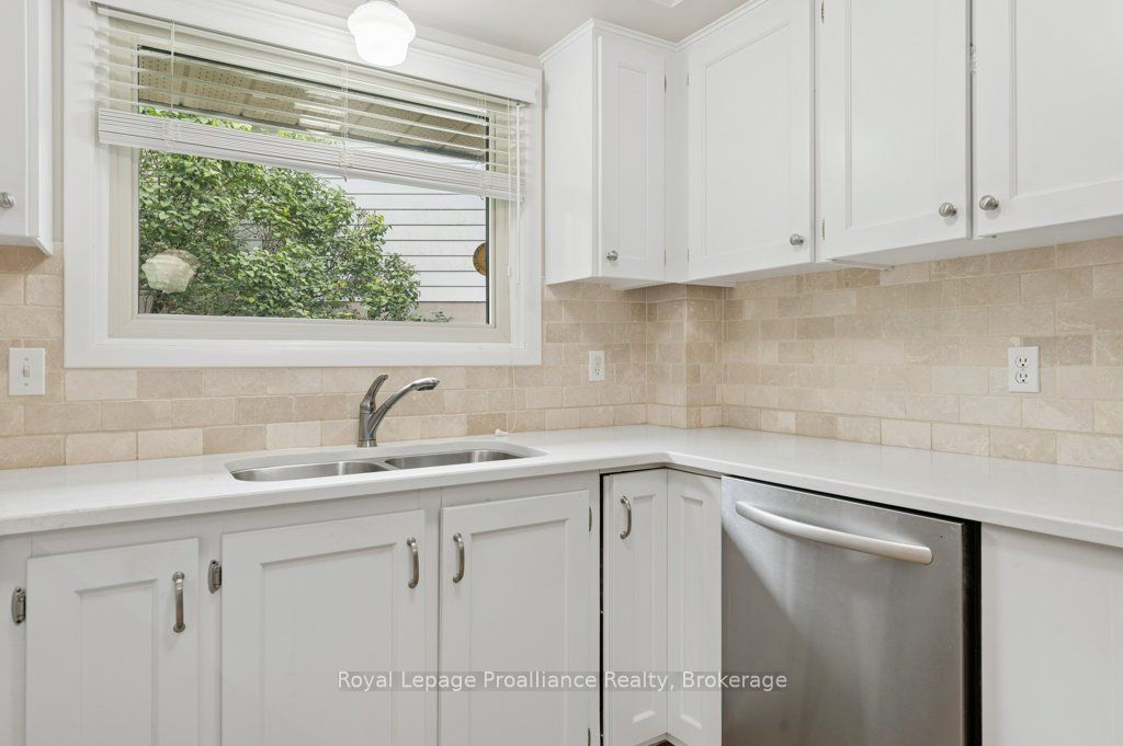 18 Conger Place Property Photo 18