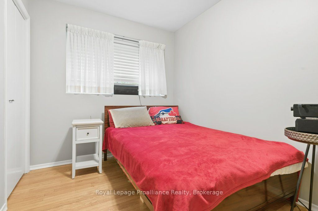 18 Conger Place Property Photo 24