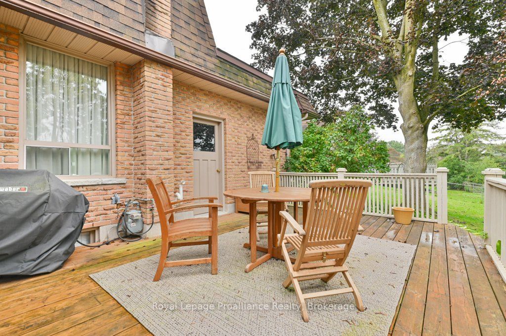 18 Conger Place Property Photo 36