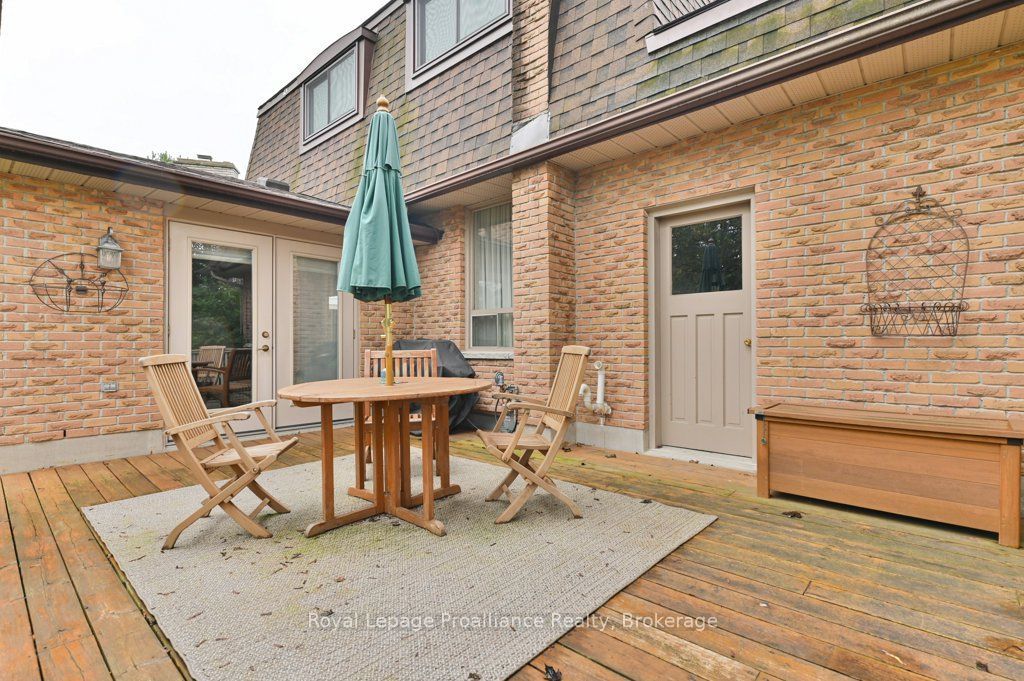 18 Conger Place Property Photo 37