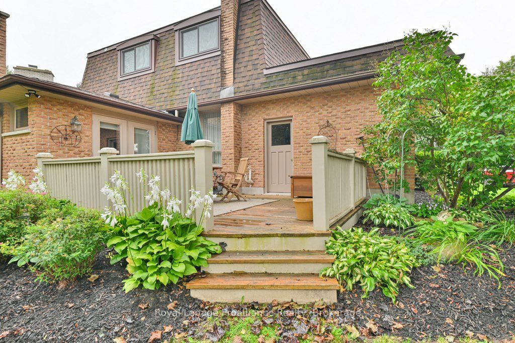 18 Conger Place Property Photo 39