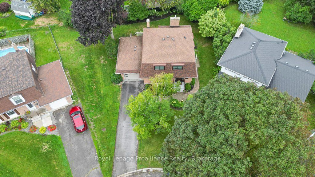 18 Conger Place Property Photo 46