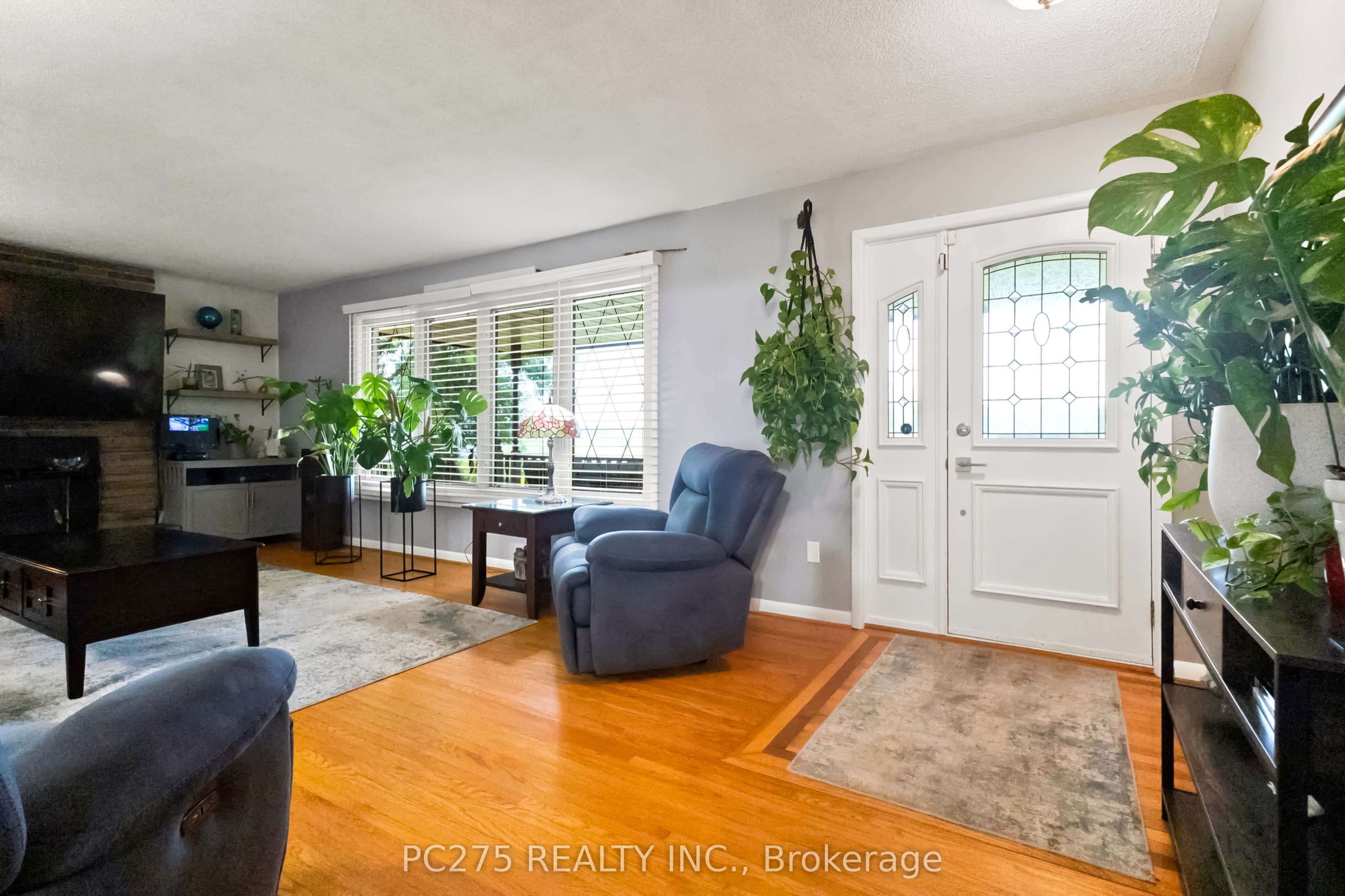 15195 Nine Mile Road Property Photo 7