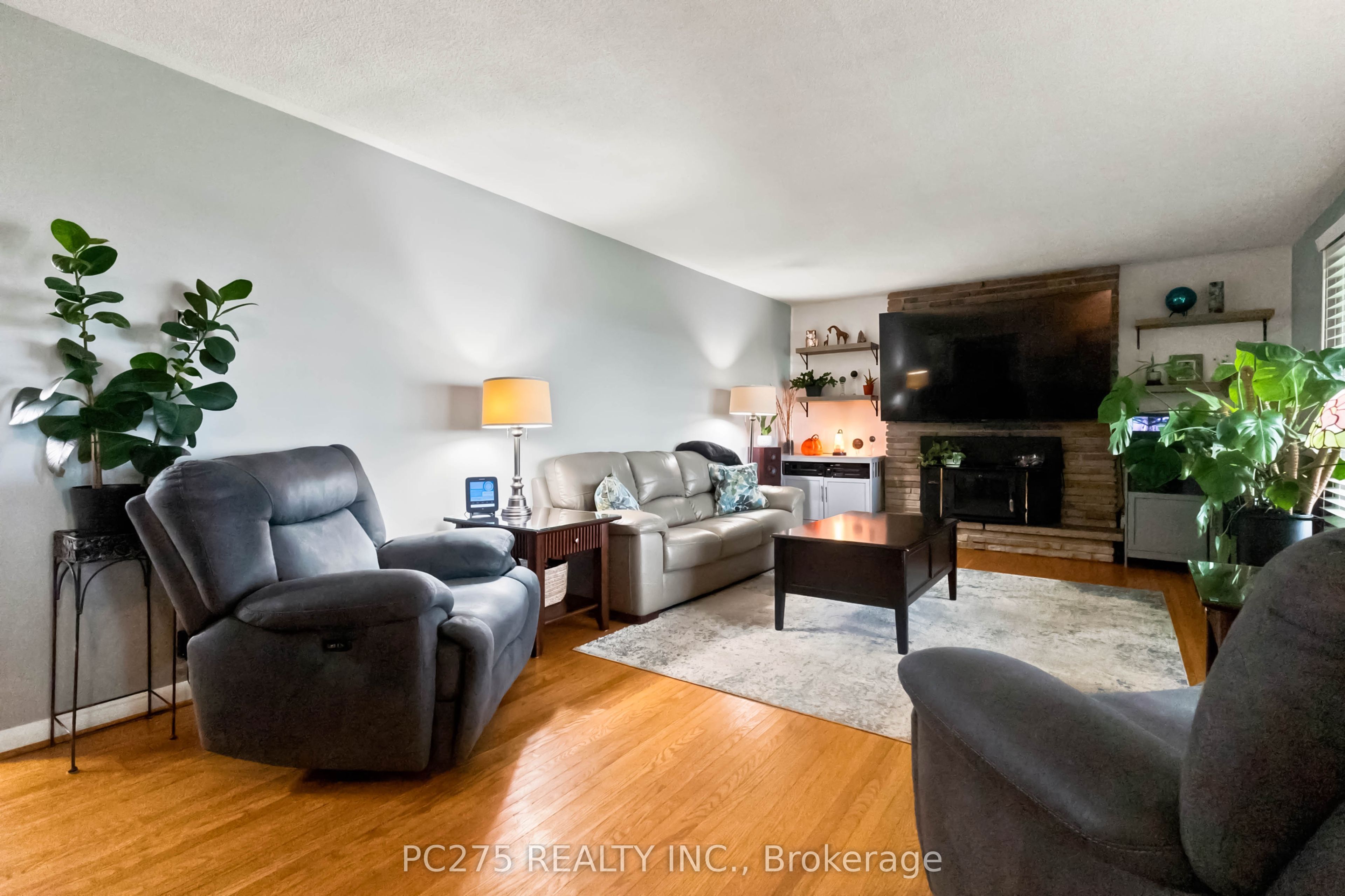 15195 Nine Mile Road Property Photo 8