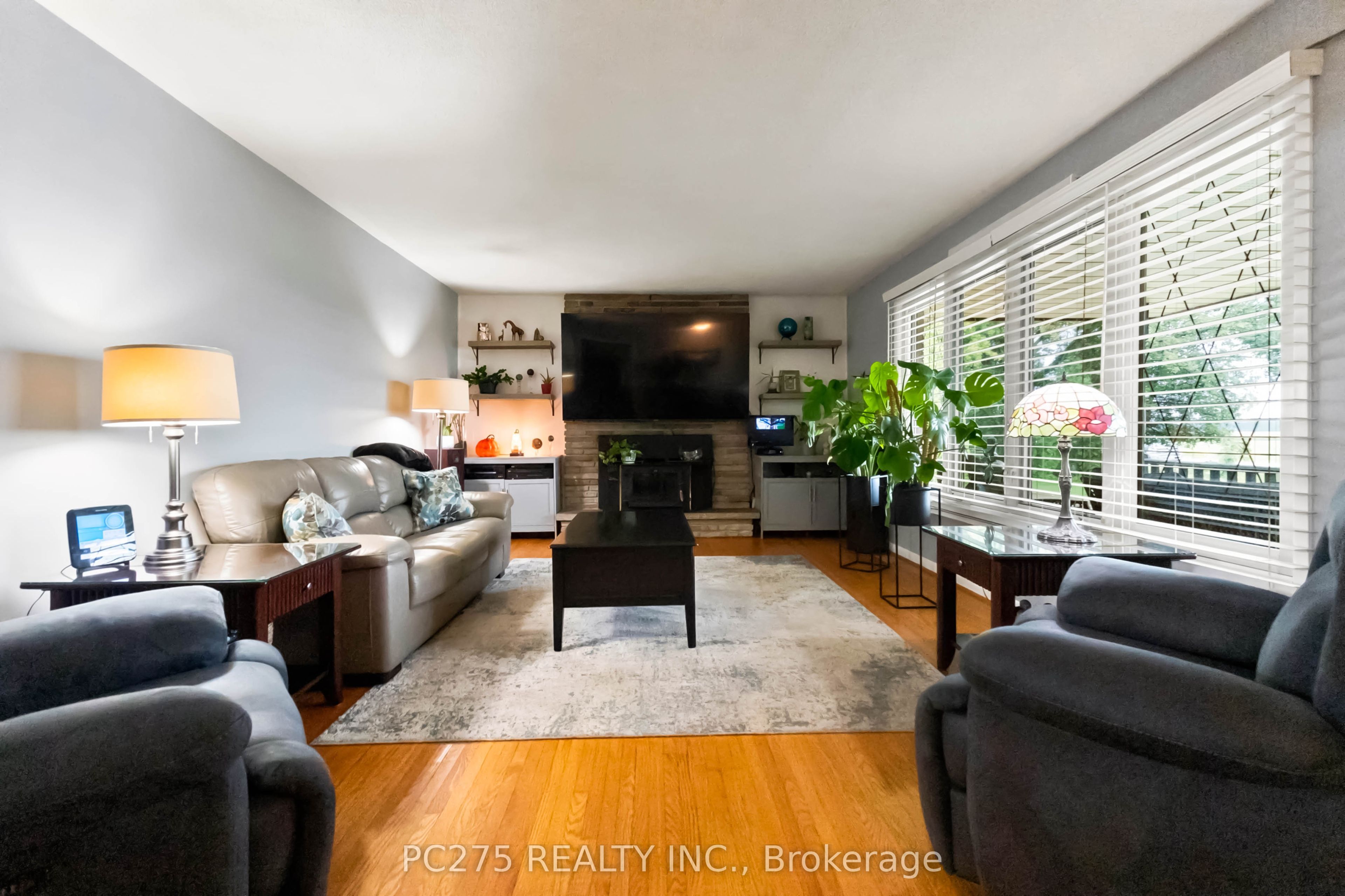 15195 Nine Mile Road Property Photo 9