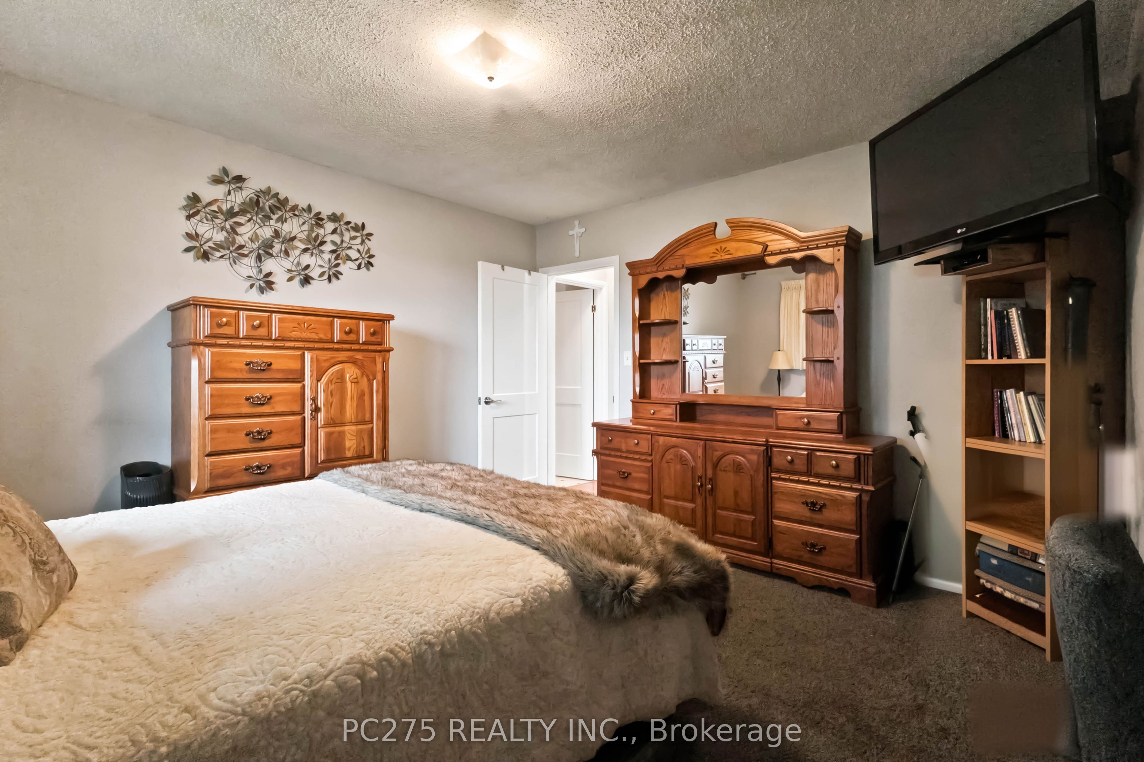 15195 Nine Mile Road Property Photo 15