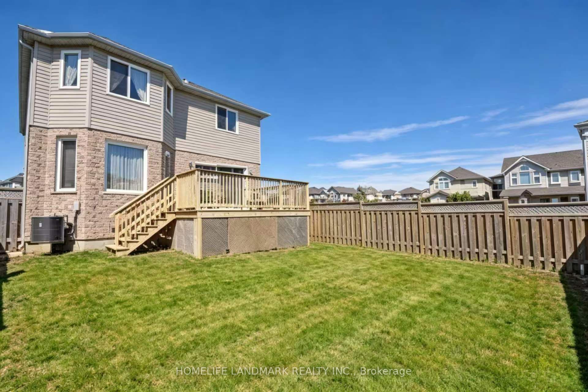 740 Oakcrossing Road Property Photo 13