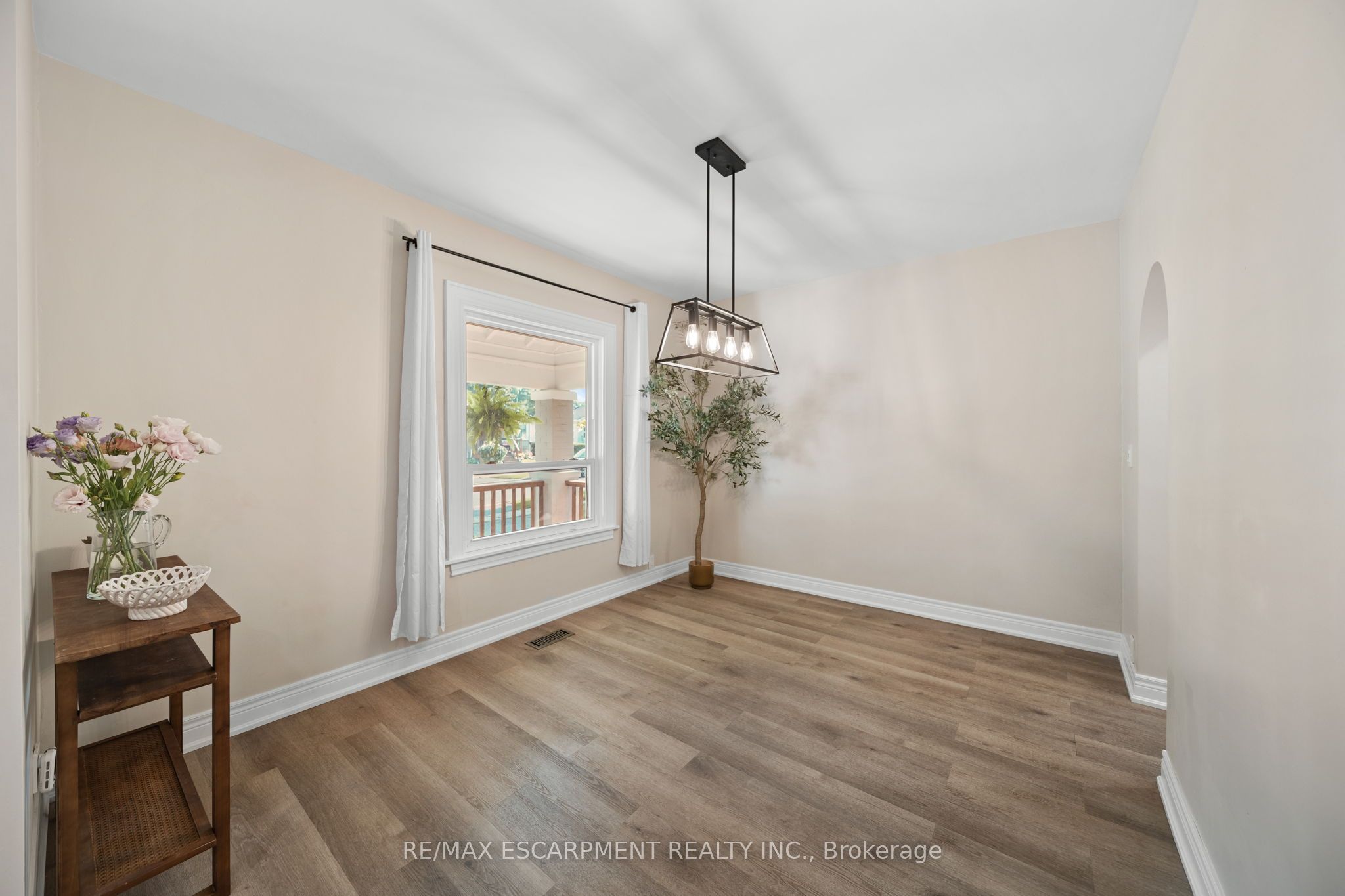 80 Sarah Street Property Photo 8
