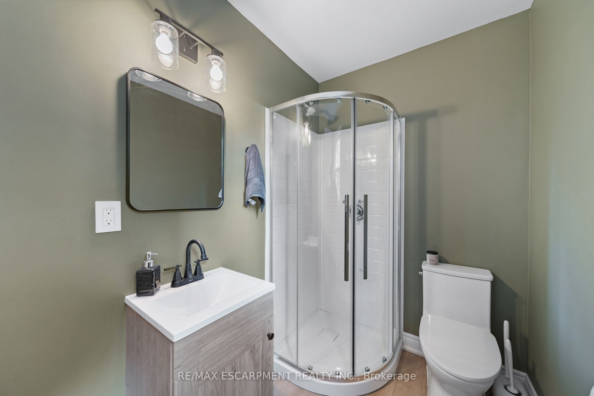80 Sarah Street Property Photo 19
