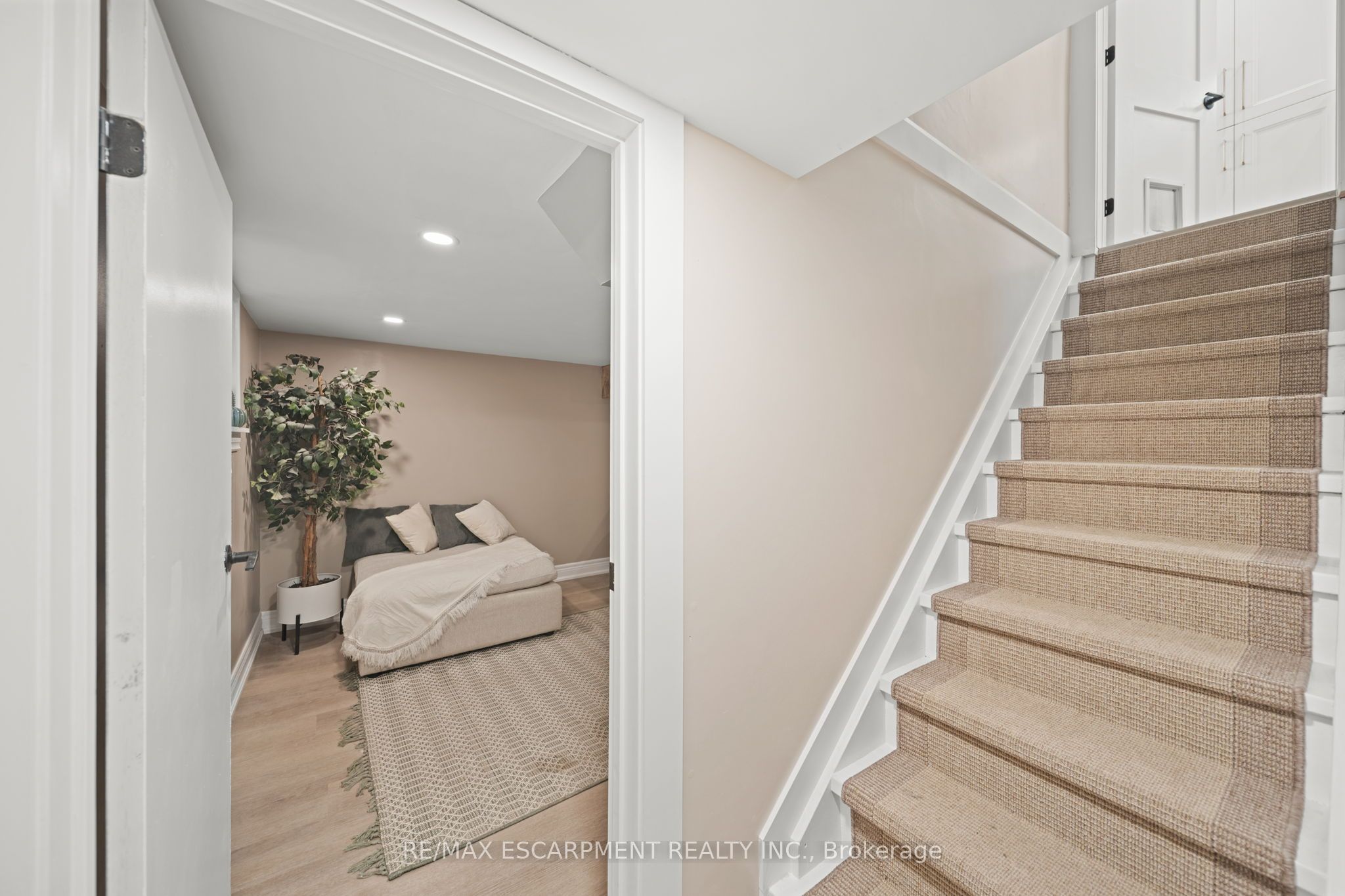 80 Sarah Street Property Photo 29