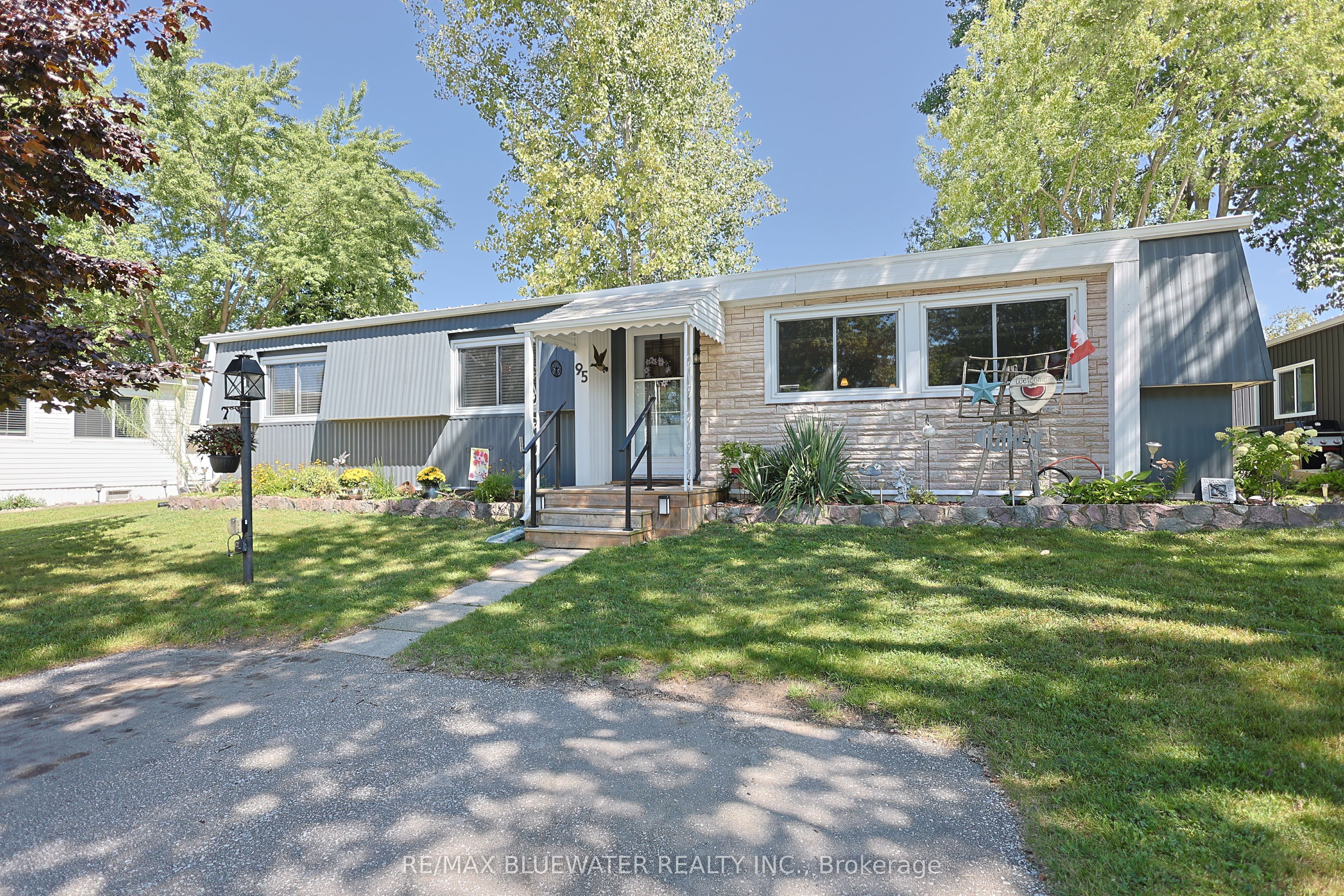 95 Shannon Boulevard Property Photo 9