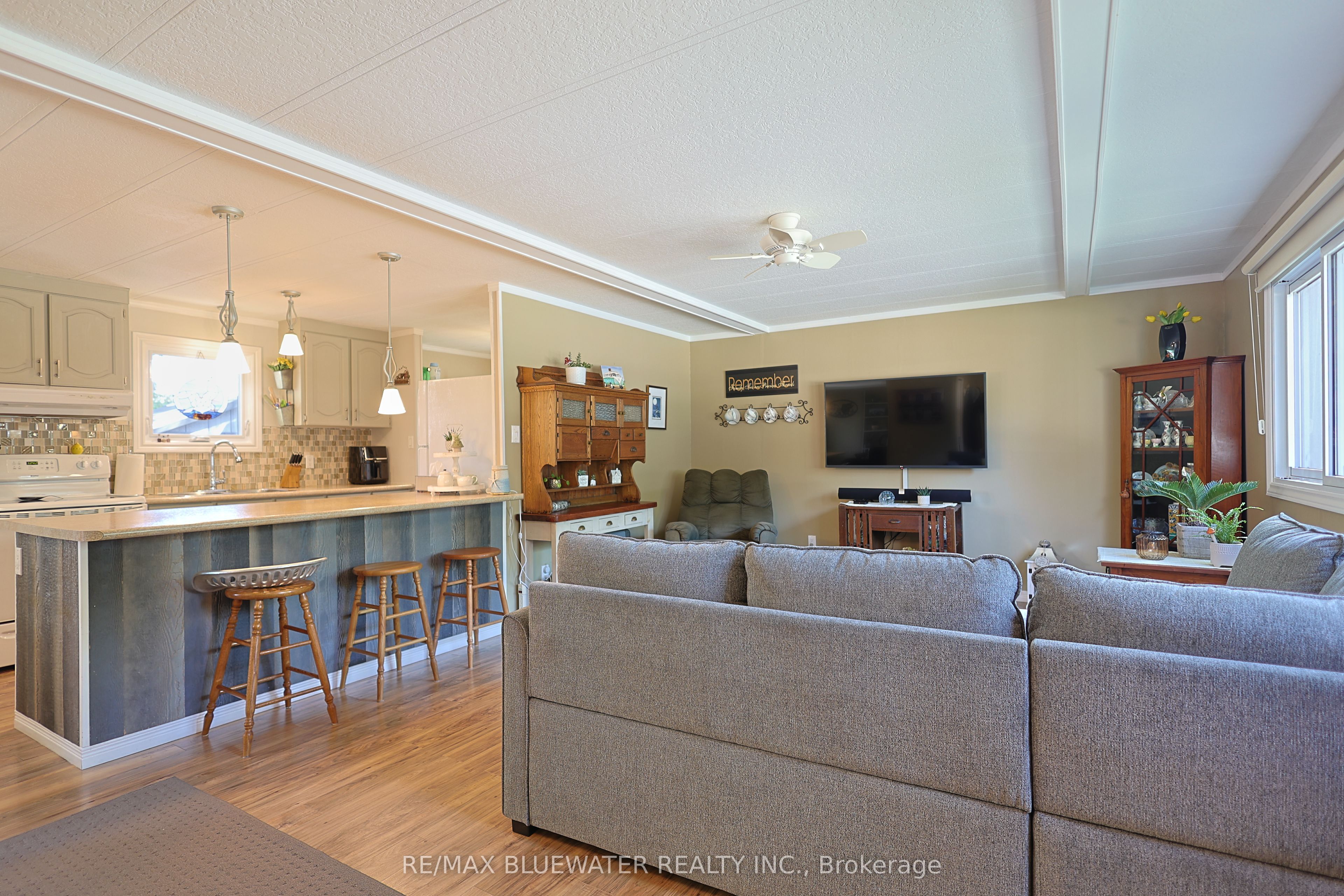 95 Shannon Boulevard Property Photo 13