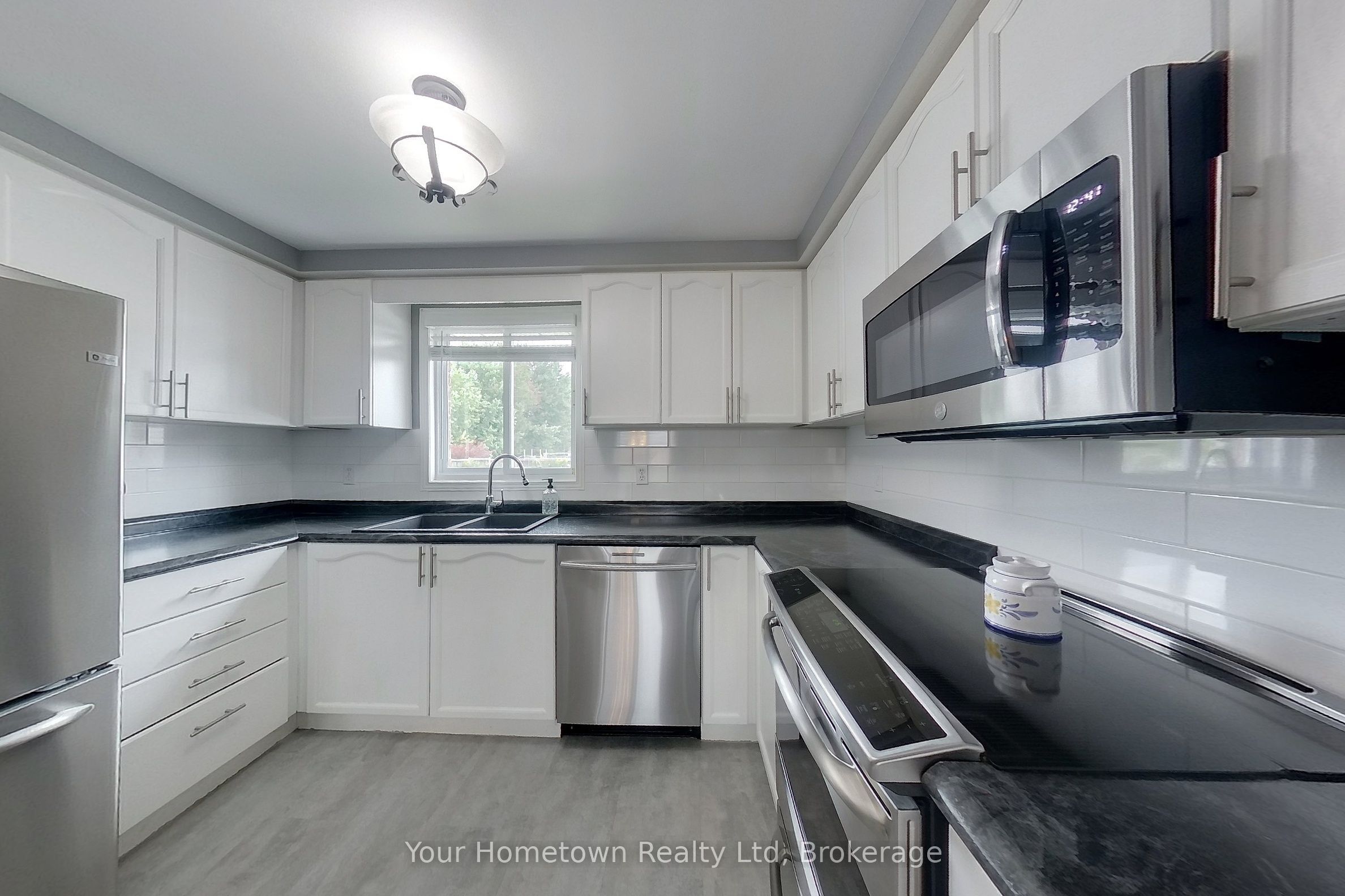 428 Flannery Drive Property Photo 10