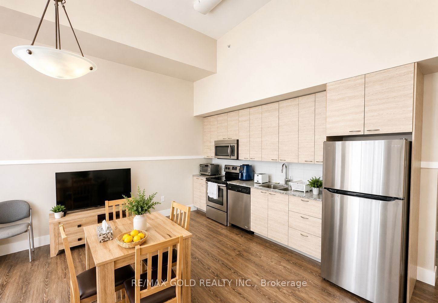 253 Albert Street 112 Property Photo 17