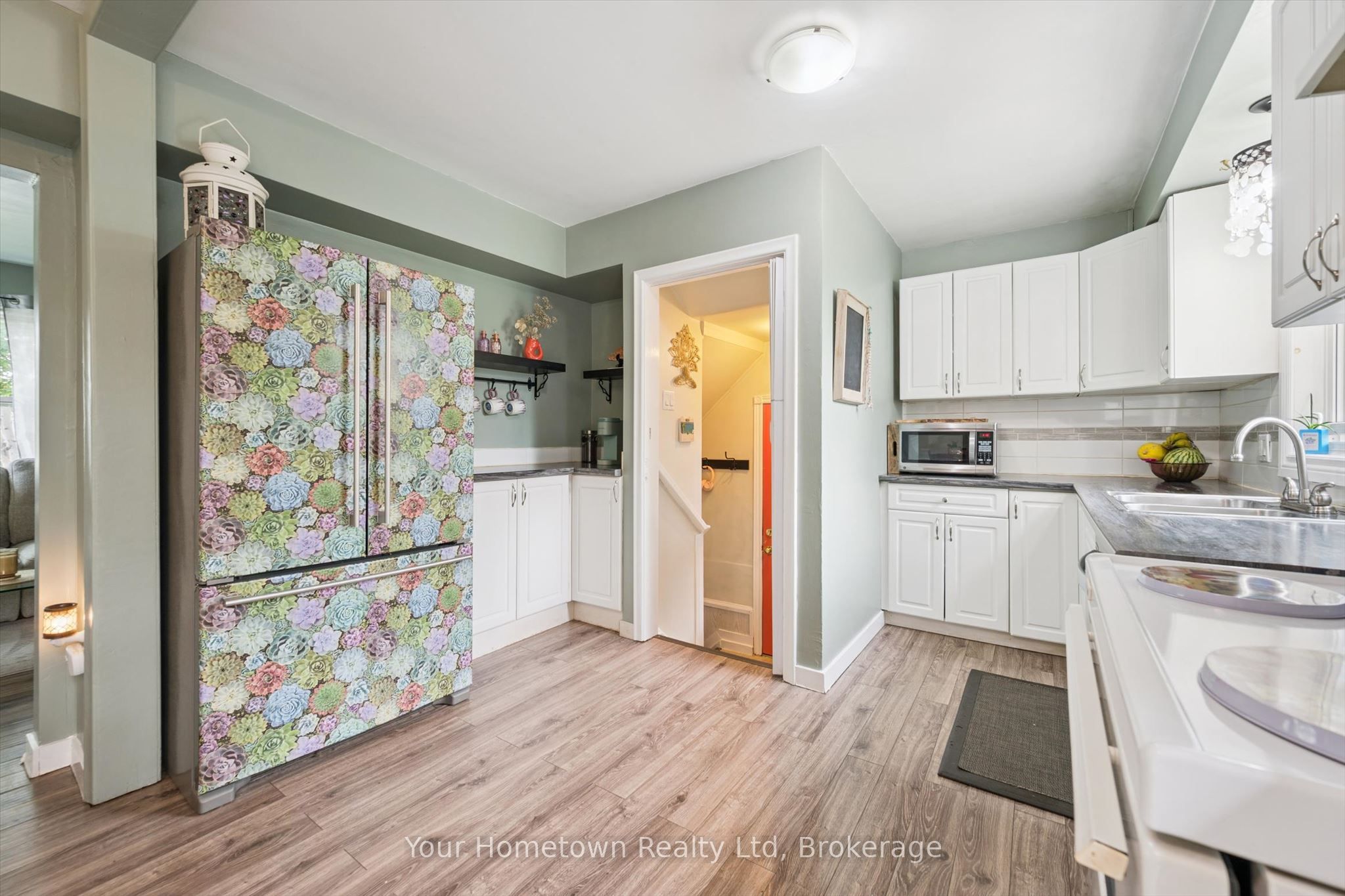 497 St Patrick Street E Property Photo 11