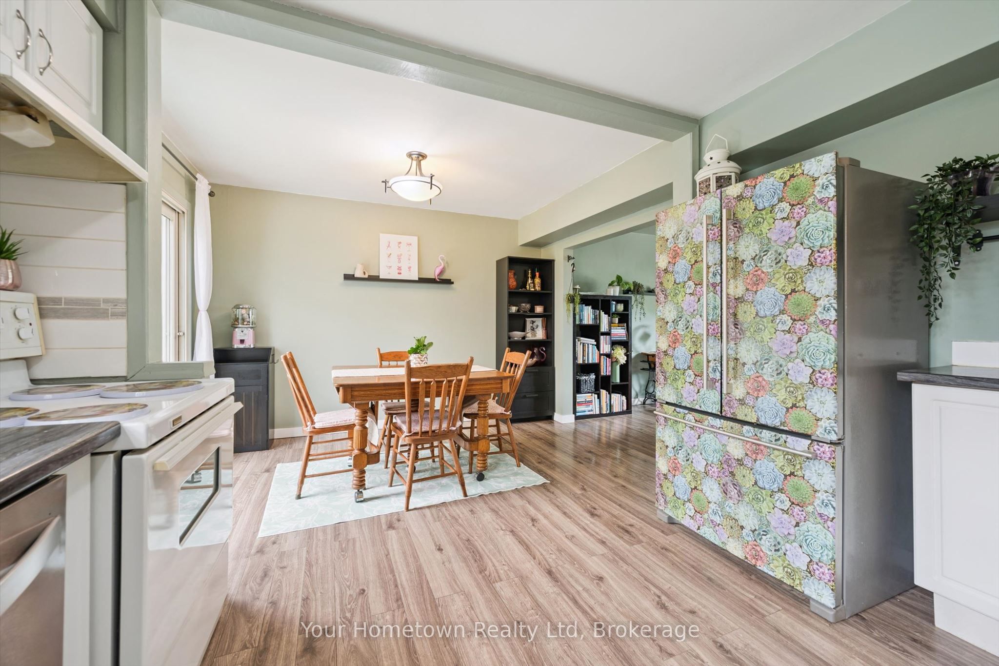 497 St Patrick Street E Property Photo 12