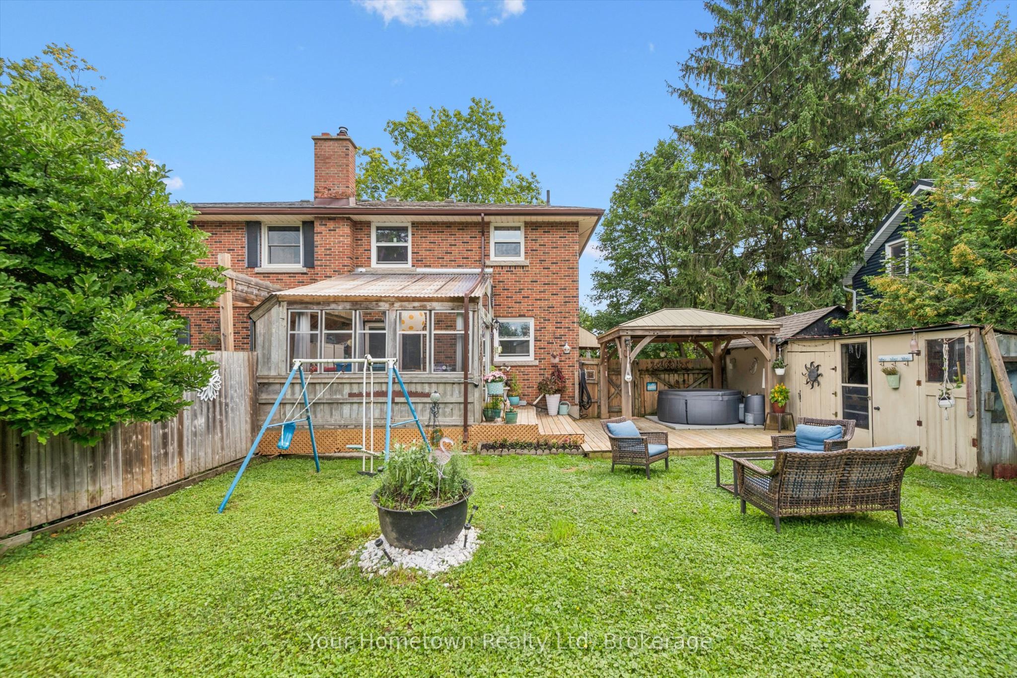 497 St Patrick Street E Property Photo 29