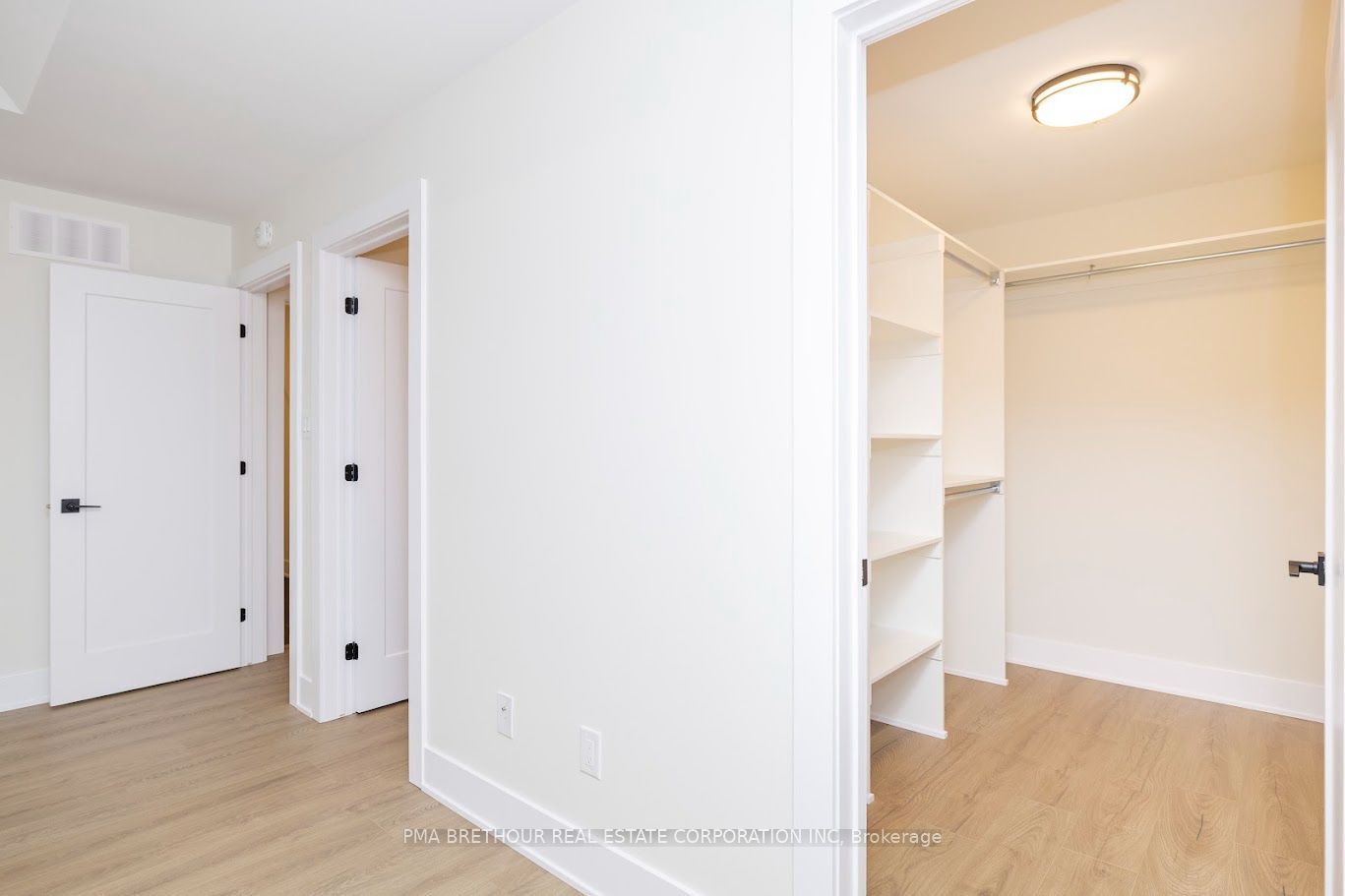240 Trudeau Crescent Property Photo 12