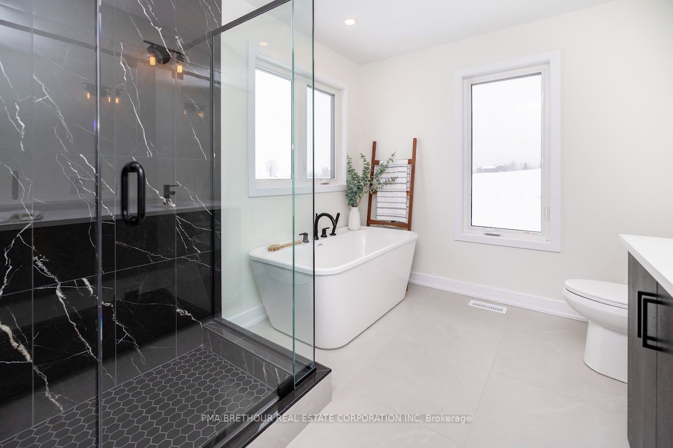 248 Trudeau Crescent Property Photo 12