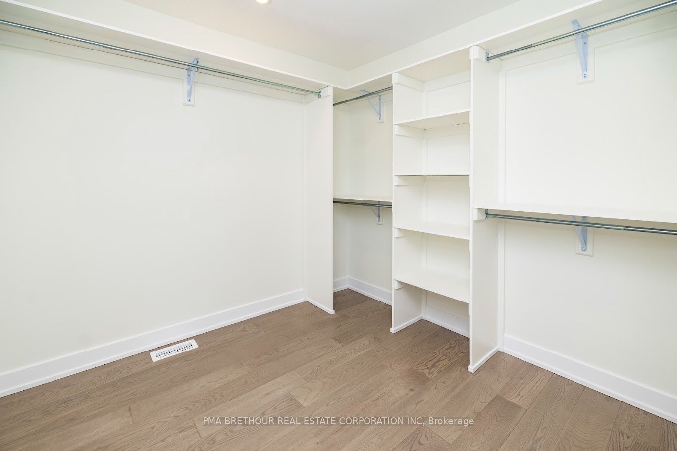 248 Trudeau Crescent Property Photo 14