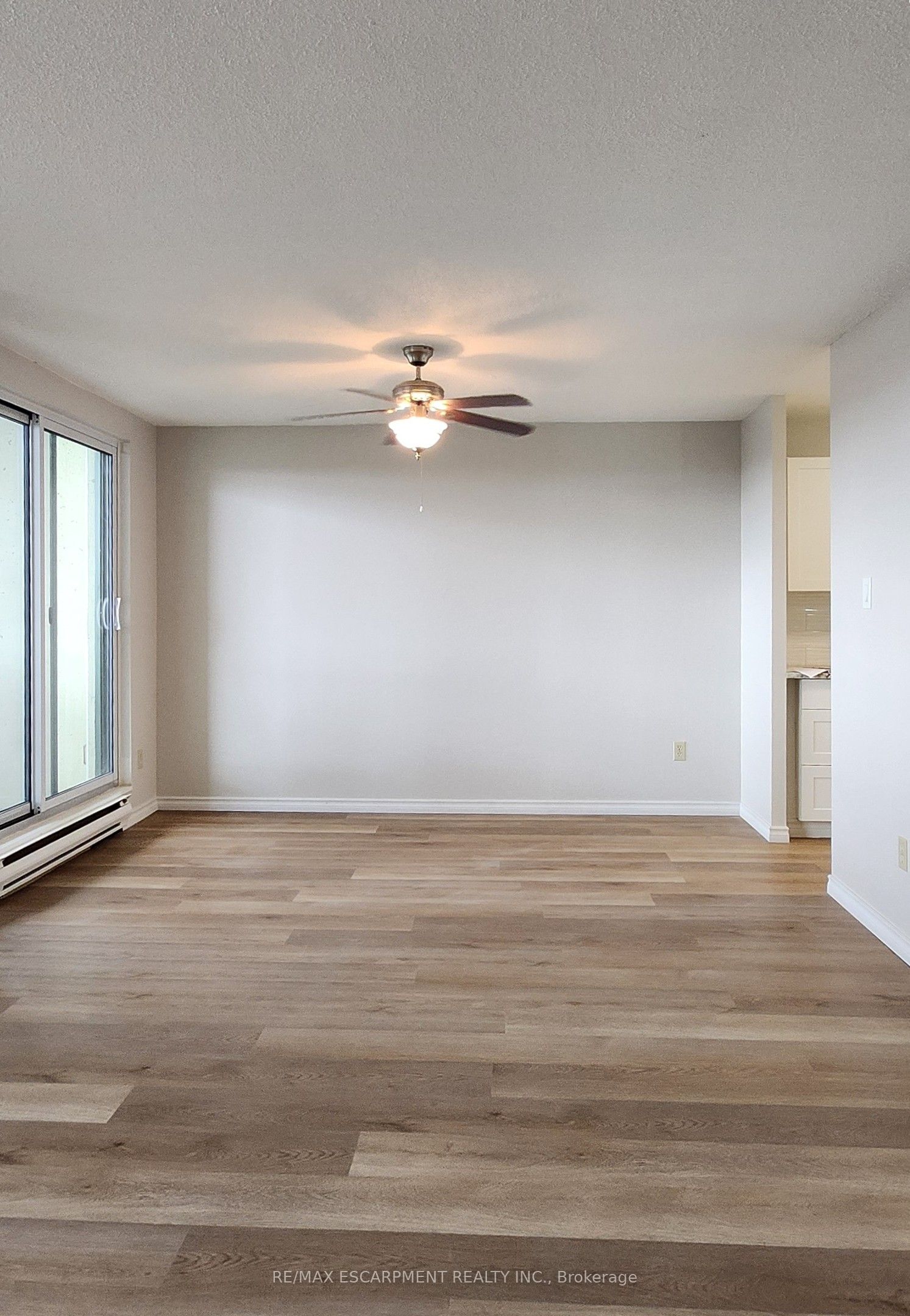 421 Fairview Drive 501 Property Photo 6
