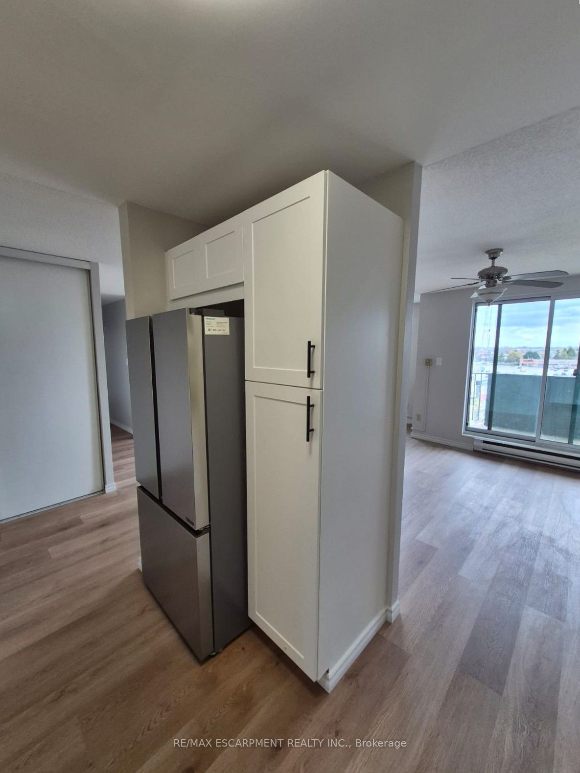 421 Fairview Drive 501 Property Photo 11