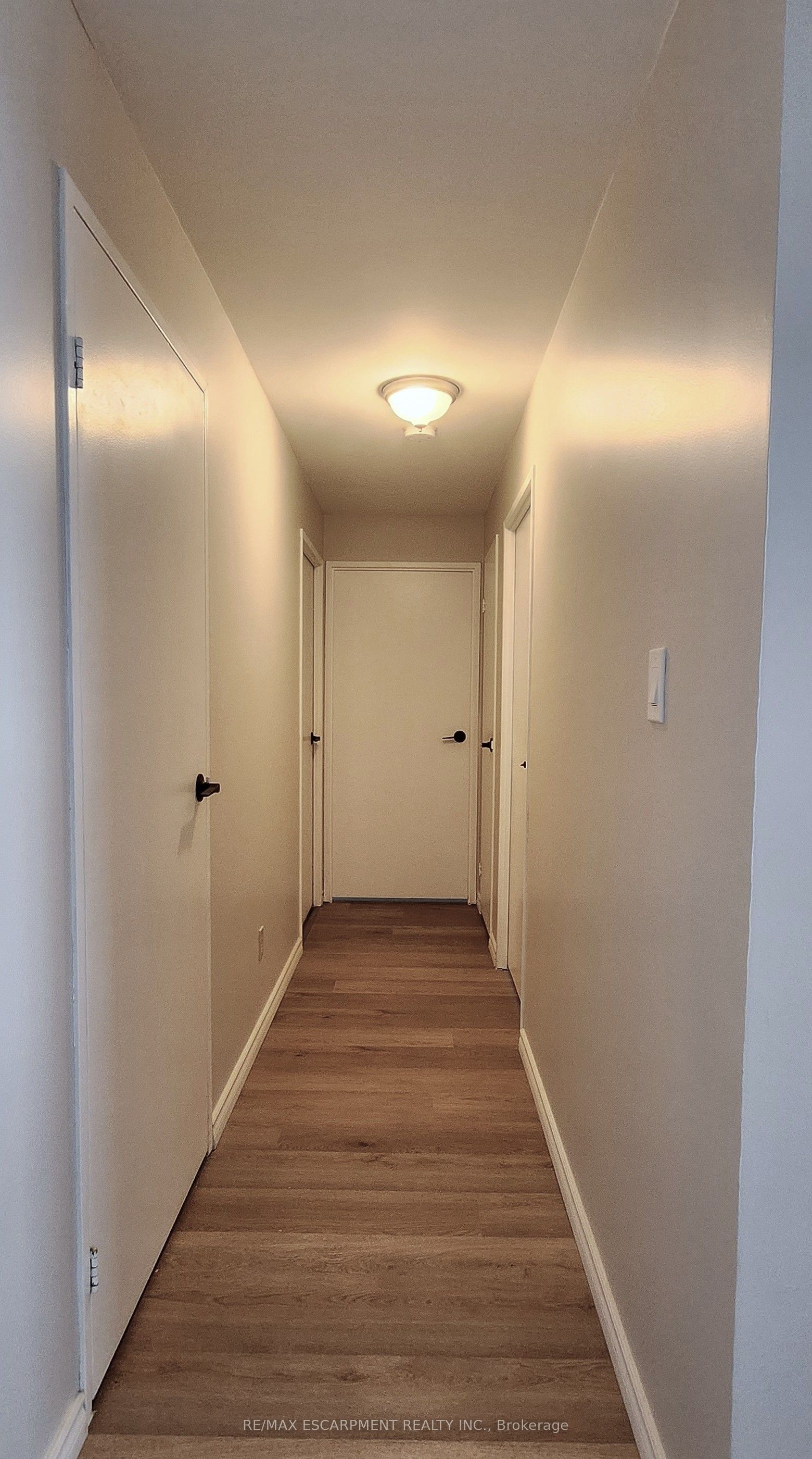 421 Fairview Drive 501 Property Photo 14