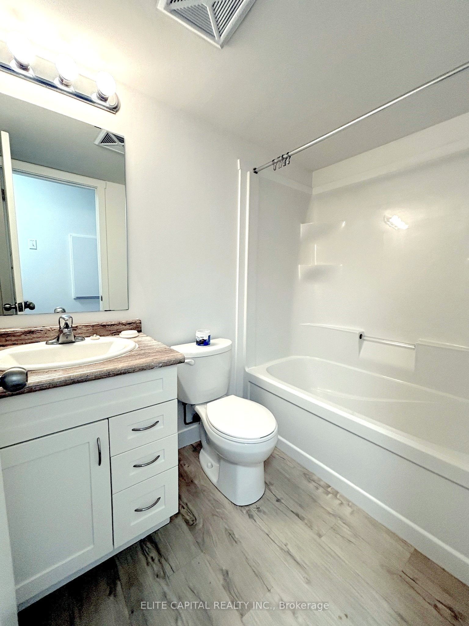 361 Lancaster Street W A6 Property Photo 8