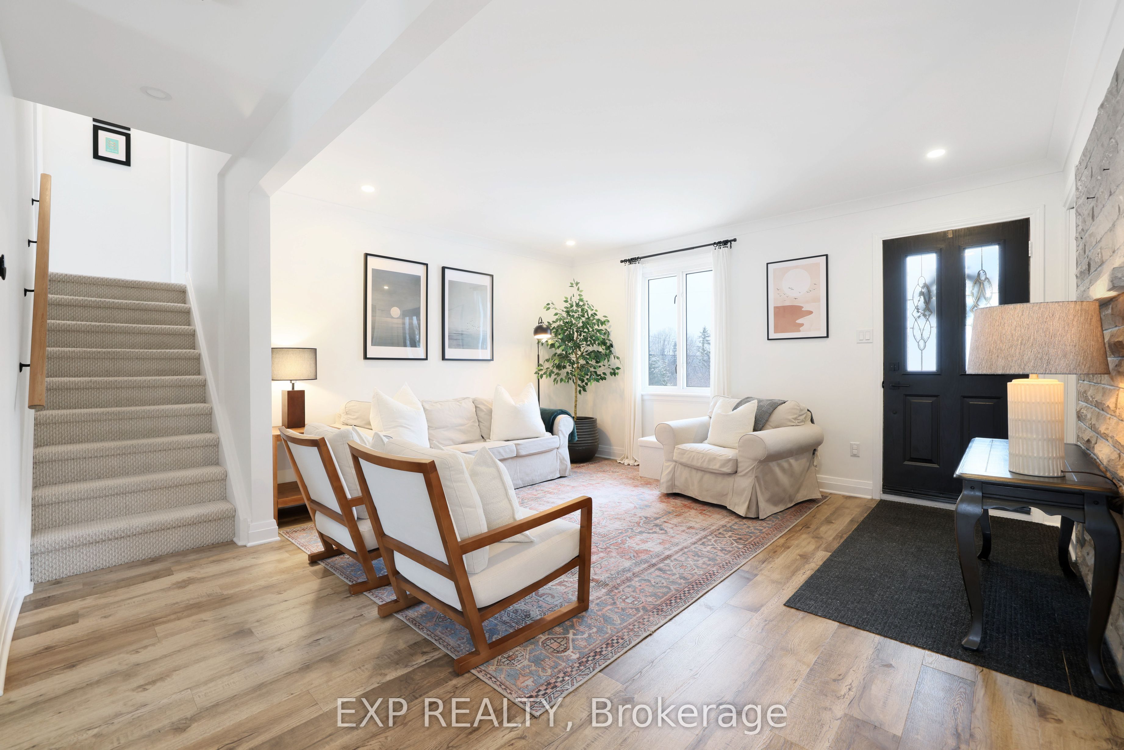 150 Stevenson Crescent Property Photo 6