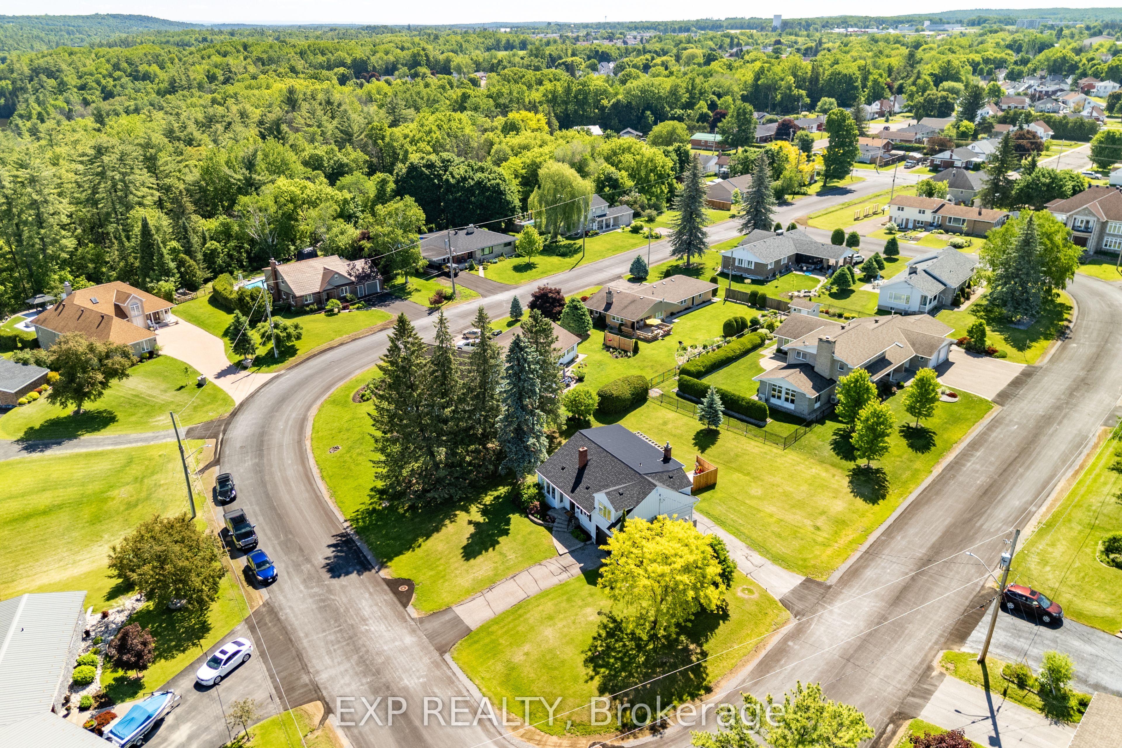 150 Stevenson Crescent Property Photo 45